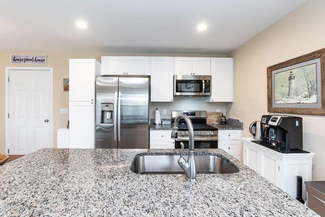 936 Allstar Avenue, Cameron, NC 28326