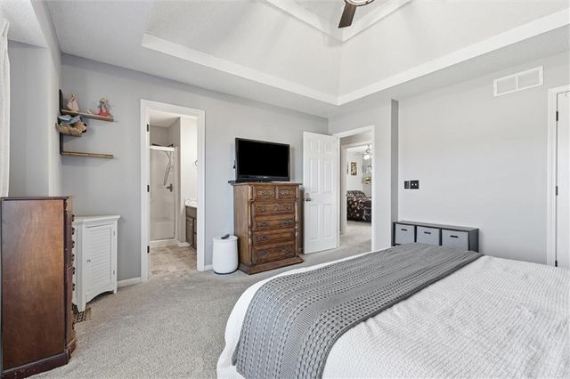 860 River Drive, Edwardsville, KS 66111