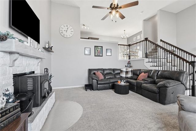 860 River Drive, Edwardsville, KS 66111