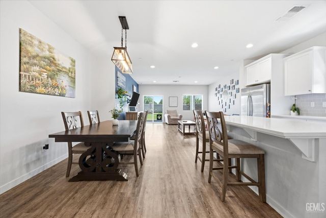 12513 Lautner Drive, Bakersfield, CA 93311