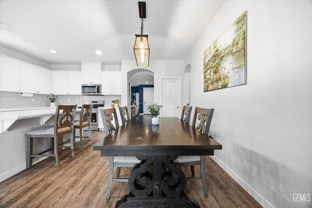 12513 Lautner Drive, Bakersfield, CA 93311