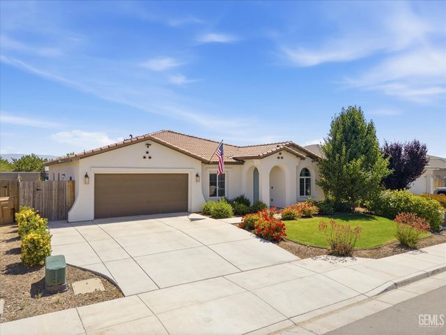 12513 Lautner Drive, Bakersfield, CA 93311