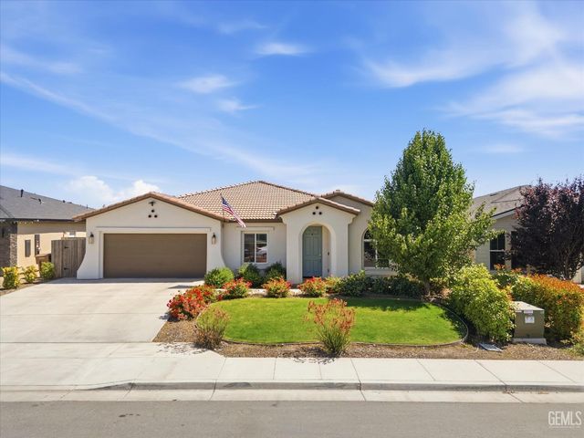 12513 Lautner Drive, Bakersfield, CA 93311
