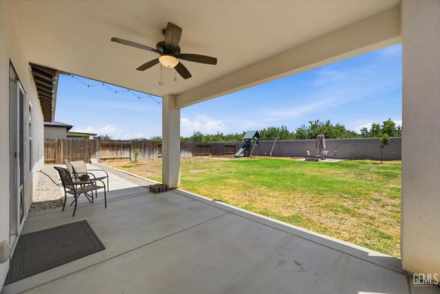 12513 Lautner Drive, Bakersfield, CA 93311
