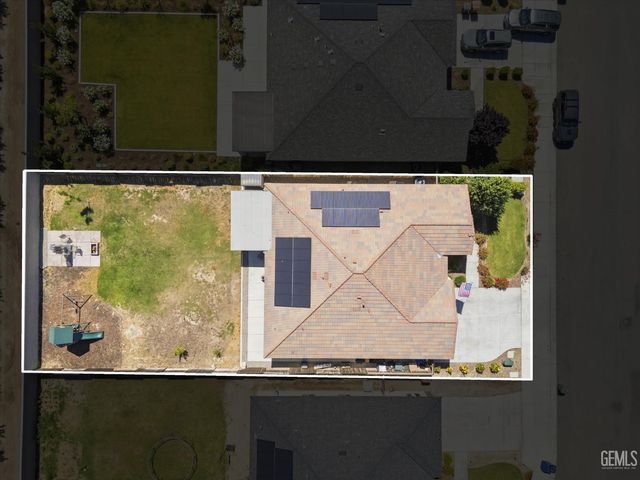 12513 Lautner Drive, Bakersfield, CA 93311