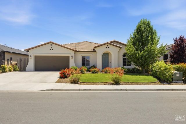 12513 Lautner Drive, Bakersfield, CA 93311