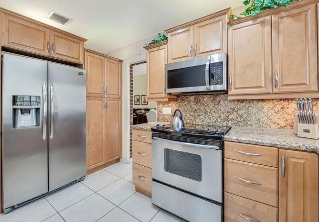 4957 SW 94th Terrace, Cooper City, FL 33328