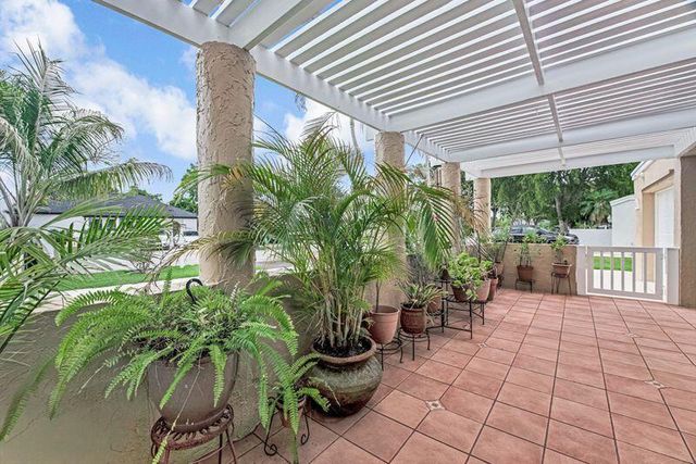 4957 SW 94th Terrace, Cooper City, FL 33328