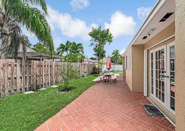 4957 SW 94th Terrace, Cooper City, FL 33328