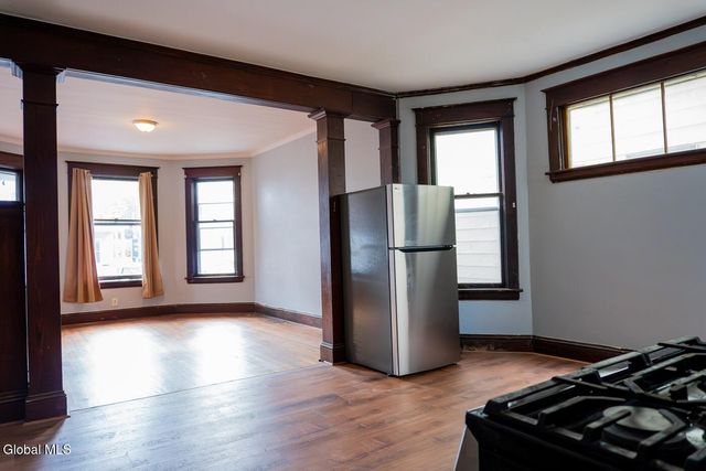 57 N Brandywine Avenue, Schenectady, NY 12307