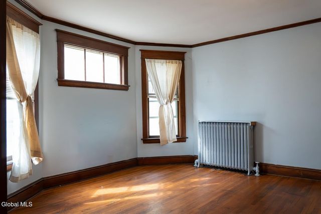 57 N Brandywine Avenue, Schenectady, NY 12307