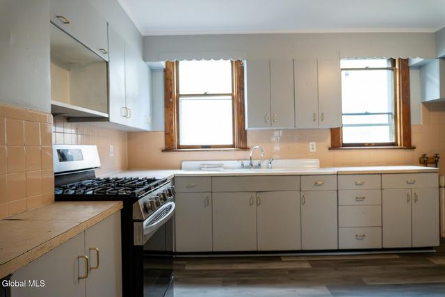 57 N Brandywine Avenue, Schenectady, NY 12307