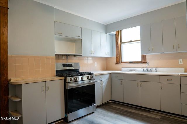 57 N Brandywine Avenue, Schenectady, NY 12307