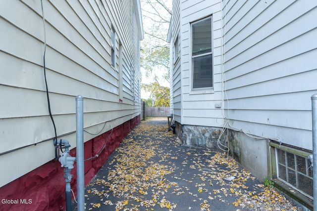 57 N Brandywine Avenue, Schenectady, NY 12307