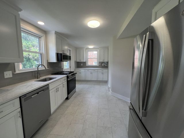 105 SIGNAL RD, Drexel Hill, PA 19026