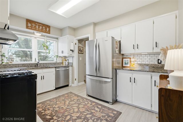 1617 Guthrie Avenue, Des Moines, IA 50316