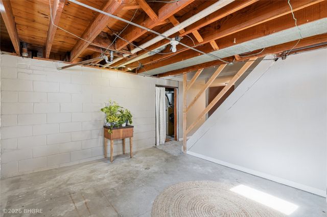 1617 Guthrie Avenue, Des Moines, IA 50316