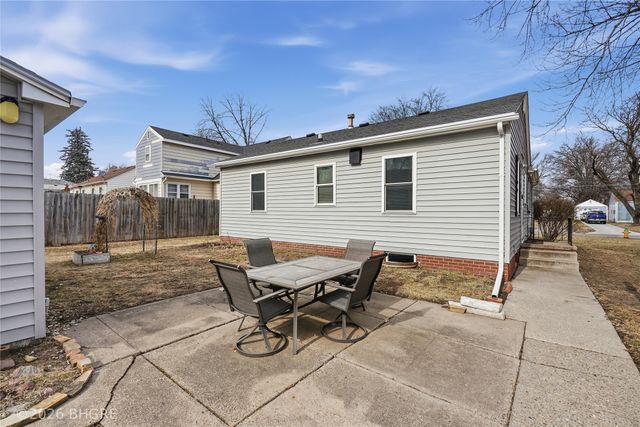 1617 Guthrie Avenue, Des Moines, IA 50316