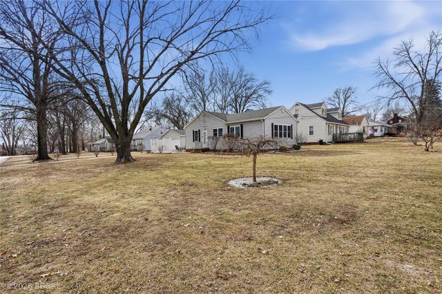 1617 Guthrie Avenue, Des Moines, IA 50316