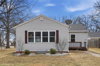 1617 Guthrie Avenue, Des Moines, IA 50316