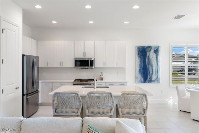 12372 Dahlia CT, Naples, FL 34120