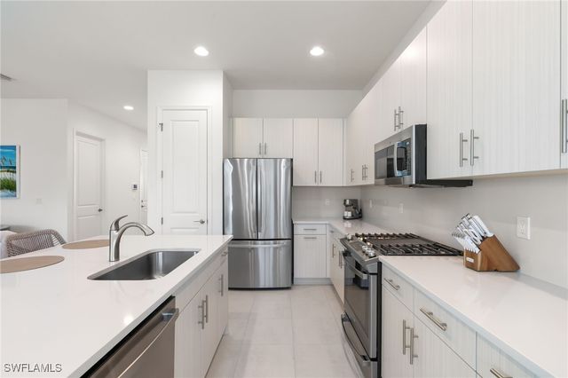 12372 Dahlia CT, Naples, FL 34120