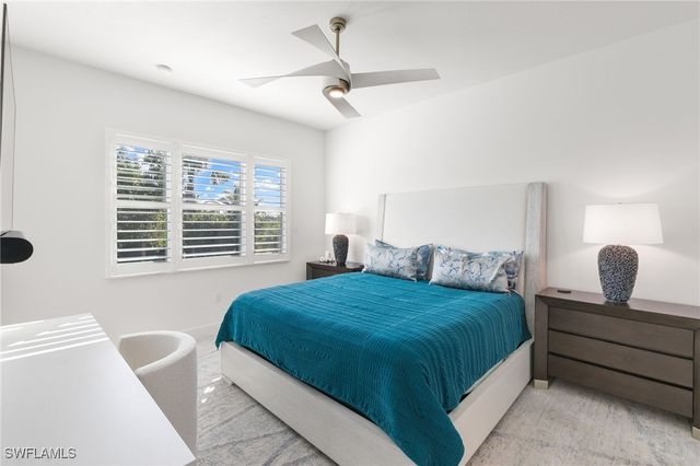 12372 Dahlia CT, Naples, FL 34120