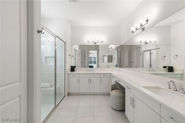 12372 Dahlia CT, Naples, FL 34120