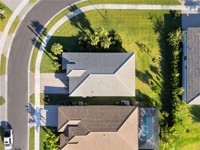 12372 Dahlia CT, Naples, FL 34120