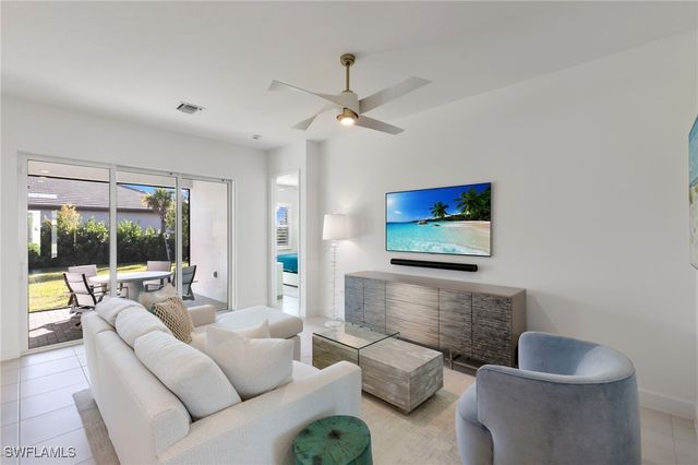 12372 Dahlia CT, Naples, FL 34120