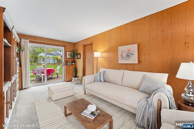 26 Burns Place, Cresskill, NJ 07626