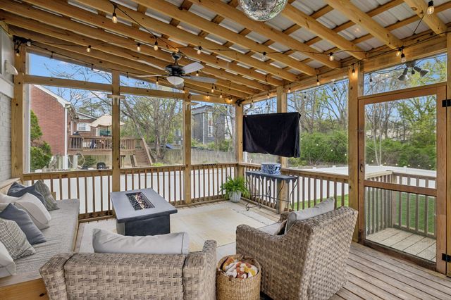 1015 Iverson Ave, Nashville, TN 37216