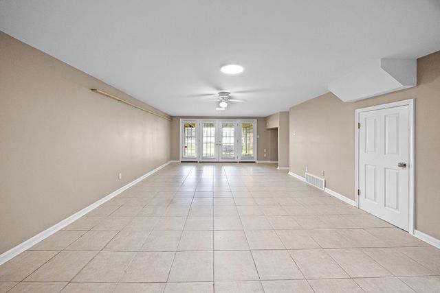 9606 BLUE SPRUCE DR, Lakeland, TN 38002