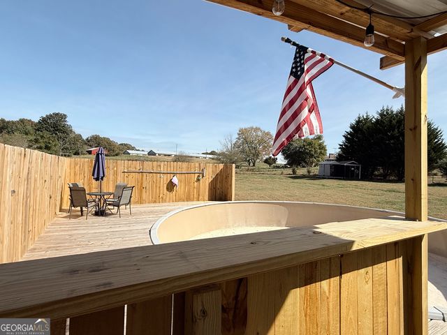 44 Quail Knoll Lane, Cleveland, GA 30528