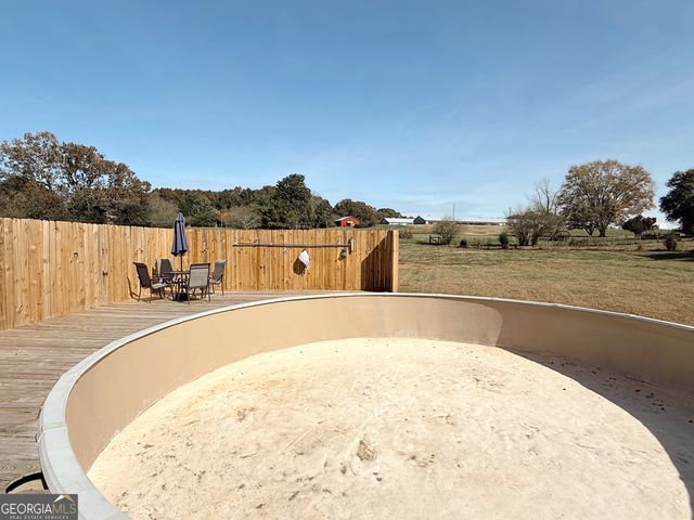 44 Quail Knoll Lane, Cleveland, GA 30528