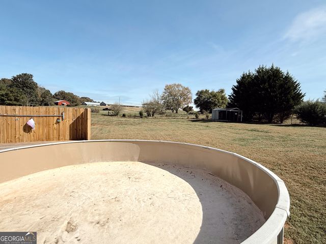 44 Quail Knoll Lane, Cleveland, GA 30528