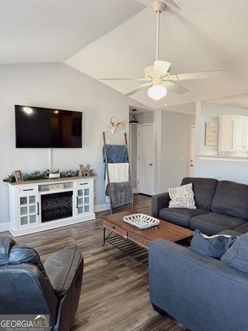 44 Quail Knoll Lane, Cleveland, GA 30528