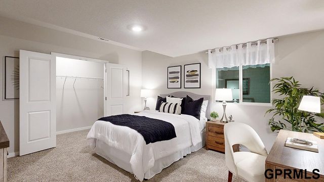 13502 Whitmore Street, Omaha, NE 68142