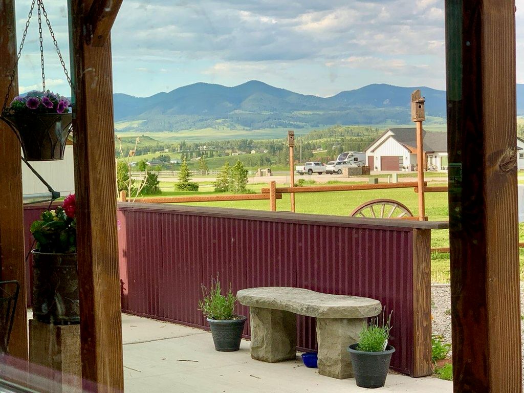 168 Castle Ridge Drive, Lewistown, MT 59457 photo 5