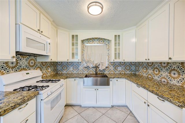 5317 Crestmont Street, Baytown, TX 77521