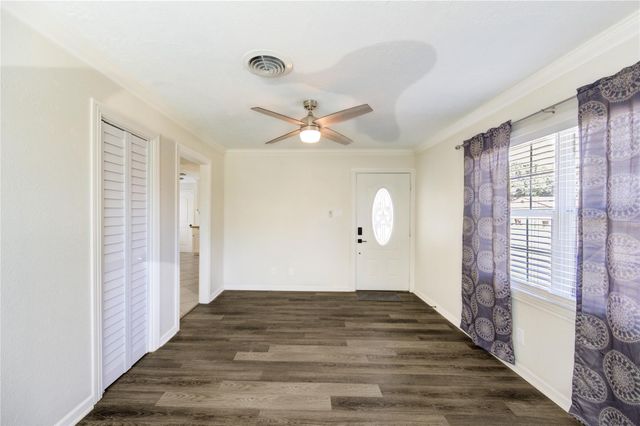5317 Crestmont Street, Baytown, TX 77521