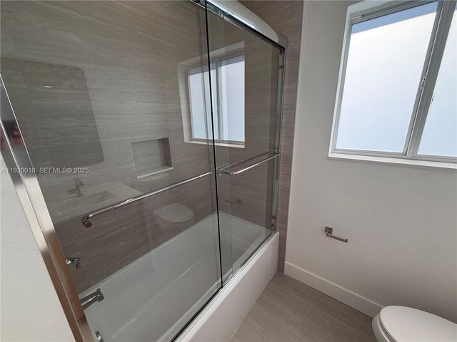 1045 SW 8th Ave 1045, Miami, FL 33130