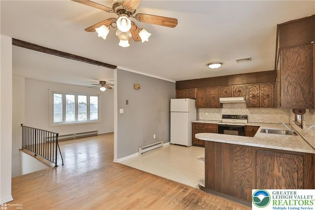 305 Carbon Street, Palmer Twp, PA 18045