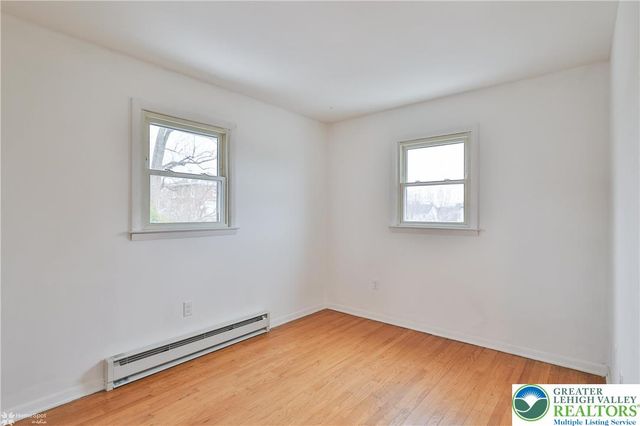 305 Carbon Street, Palmer Twp, PA 18045