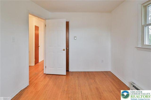 305 Carbon Street, Palmer Twp, PA 18045