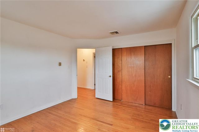 305 Carbon Street, Palmer Twp, PA 18045