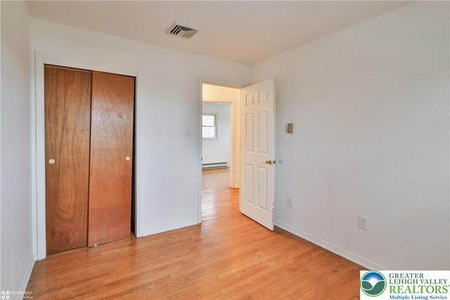 305 Carbon Street, Palmer Twp, PA 18045