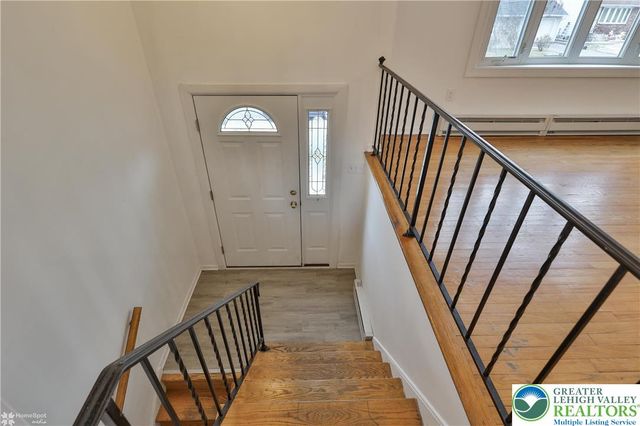 305 Carbon Street, Palmer Twp, PA 18045