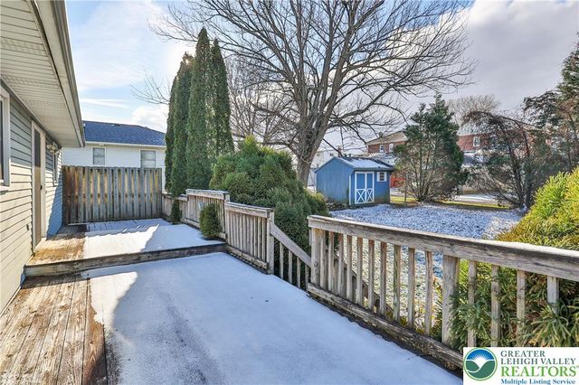 305 Carbon Street, Palmer Twp, PA 18045