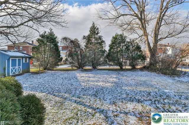 305 Carbon Street, Palmer Twp, PA 18045